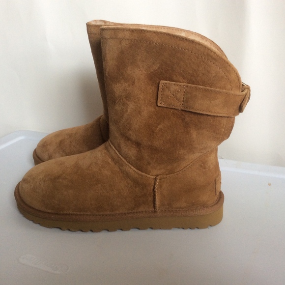 NWT UGG Remora Boot - Picture 5 of 8